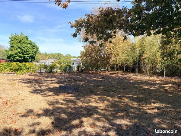 Terrain 600 m² Saint Aubin De Medoc
