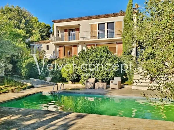 BIOT Bois Fleuri - Villa Familiale 4 chambres 180m²- Position Dominante - Calme