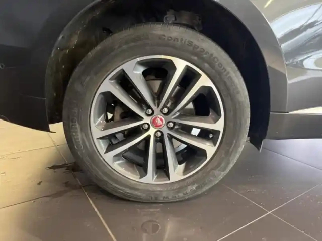 Jaguar F-Pace p400e plug-in-hybrid r-dynamic se bva8 awd — photo 10