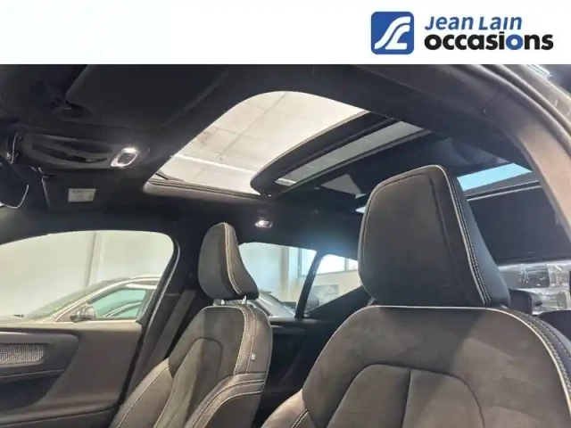 Volvo Xc40 t5 recharge 180+82 ch dct7 — photo 19