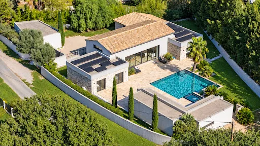 Villa 10 pièces 387 m²