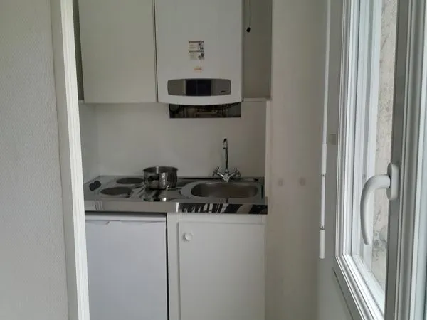 Location studio meublé 26 m2