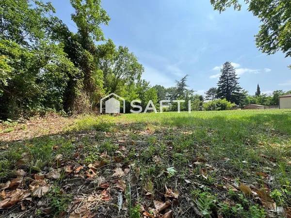 Terrain 1511 m²