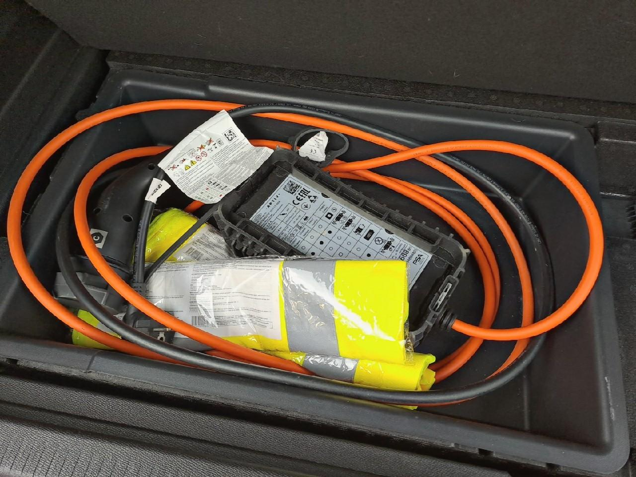 Citroën C5 Aircross hybride rechargeable 225 s&s e-eat8 shine pack — photo 17