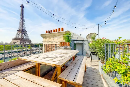 Appartement 7 pièces 220 m²