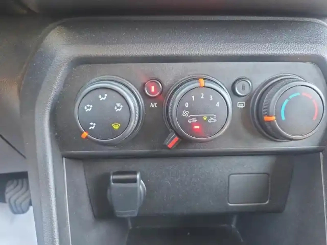 Dacia Sandero 1.0 eco-g 100ch stepway expression — photo 11