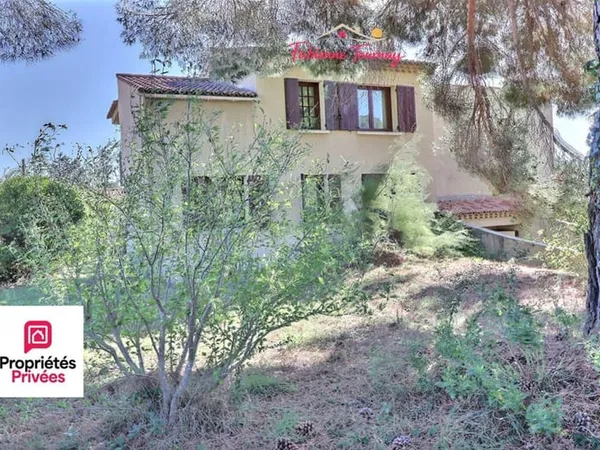Villa 5 chambres, 2 salles d'eaux, grand garage, parcelle de 1600m²