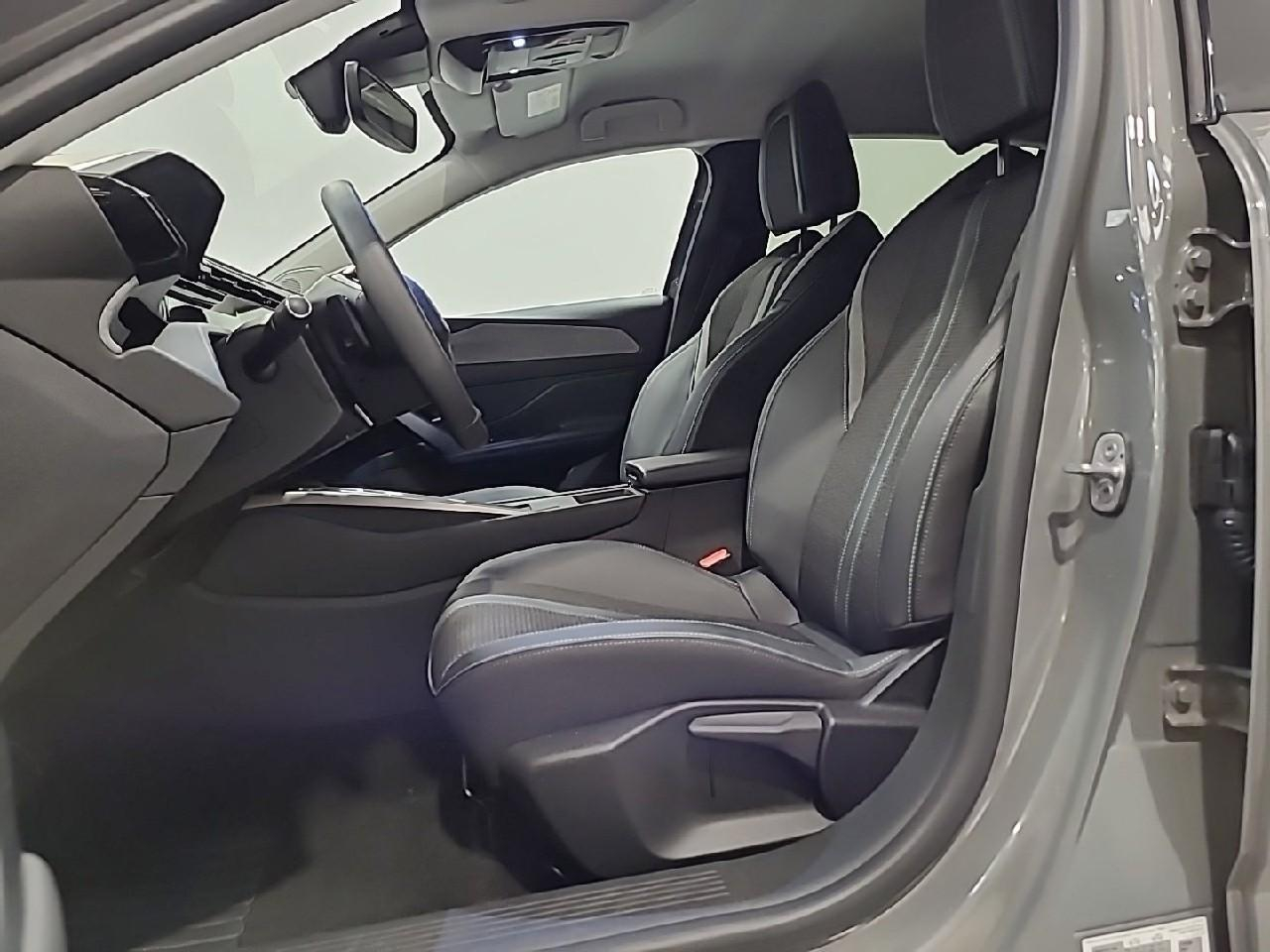 Peugeot 308 hybrid 145 e-dcs6 allure — photo 10