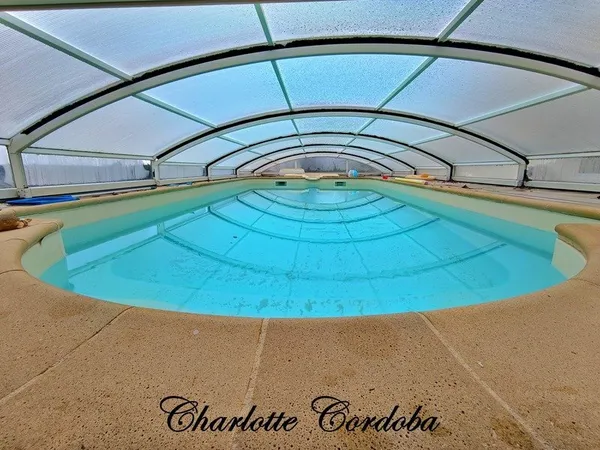 Domaine de caractère de 346m² aux portes de Marmande - Piscine, lac et 2 hectares