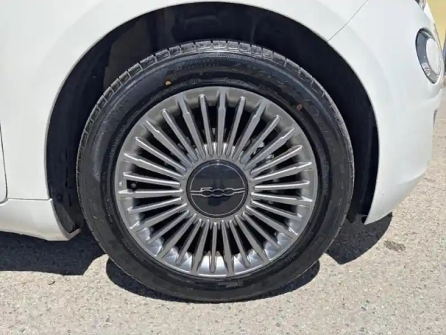 Fiat 500 e 95ch my22 icone — photo 13