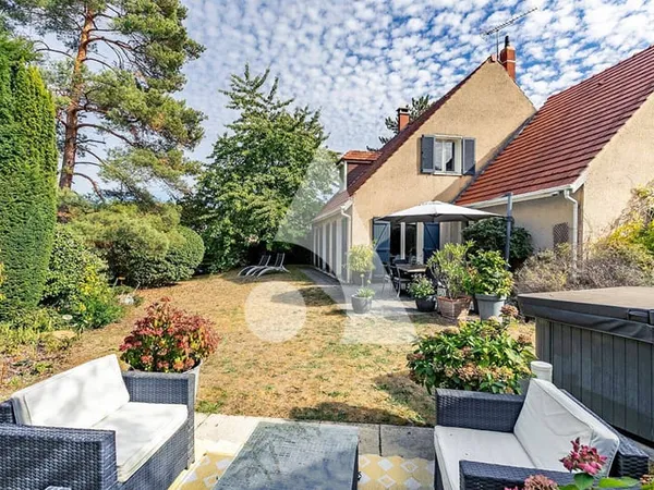 Maison 6 pièces 147 m²