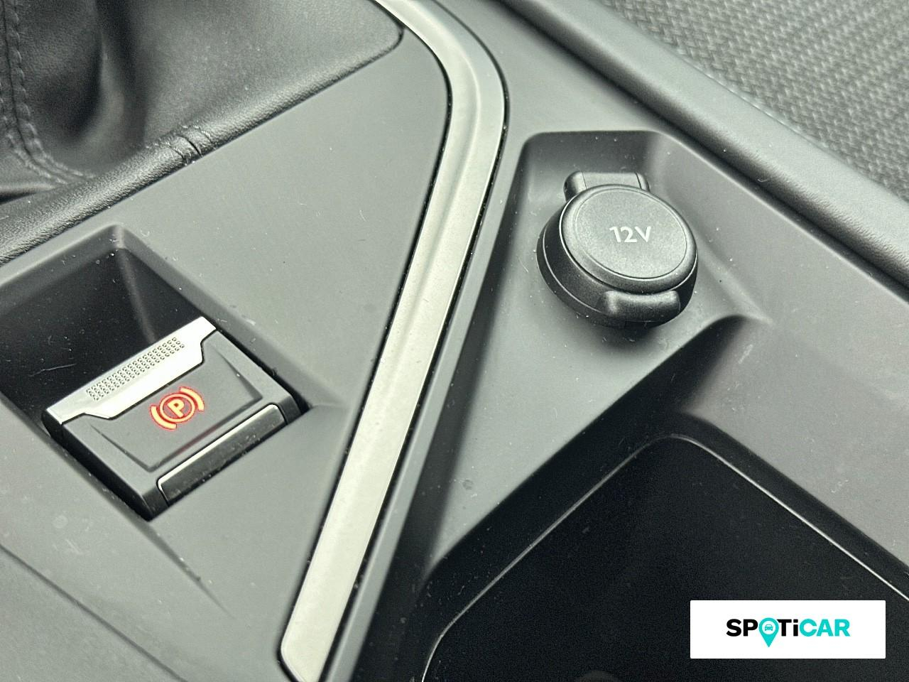Peugeot 308 1.2 puretech 130ch s&s allure — photo 18