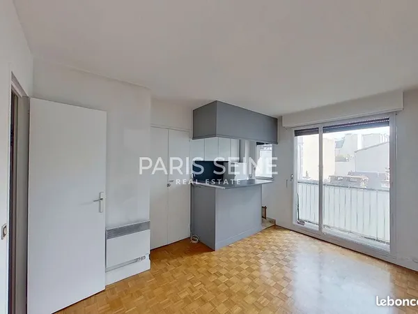 Studio 1 pièce 24 m²