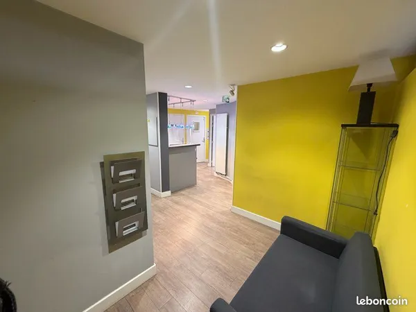 Local bureau commercial 72m2 Annecy