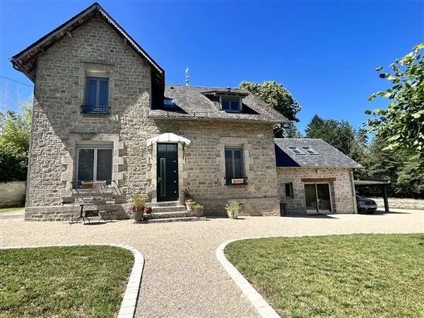 MAISON EN PIERRES RENOVEE AVEC TERRAIN