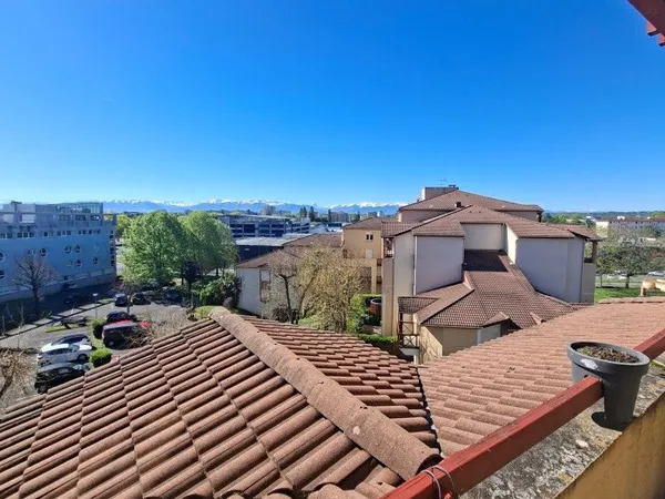 PAU Quartier Université / Leclerc T2 Bis de 50m2, avec parki