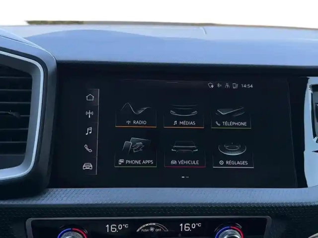 Audi A1 sportback 25 tfsi 95ch design — photo 12