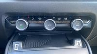 Citroen C4 BlueHDi 110ch S&S Live Pack Business — photo 13
