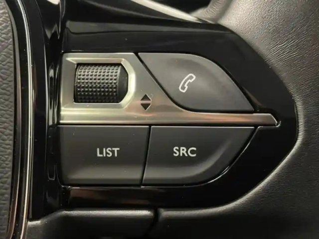 Peugeot 3008 1.2 puretech 130ch s&amp;s gt — photo 10