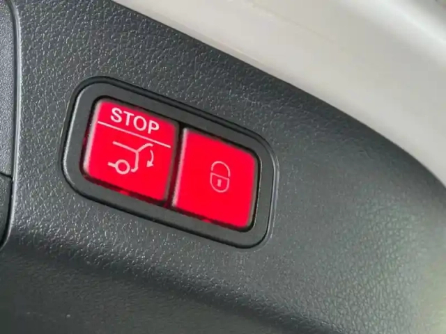 Mercedes Gla 220 d 4matic amg line — photo 40