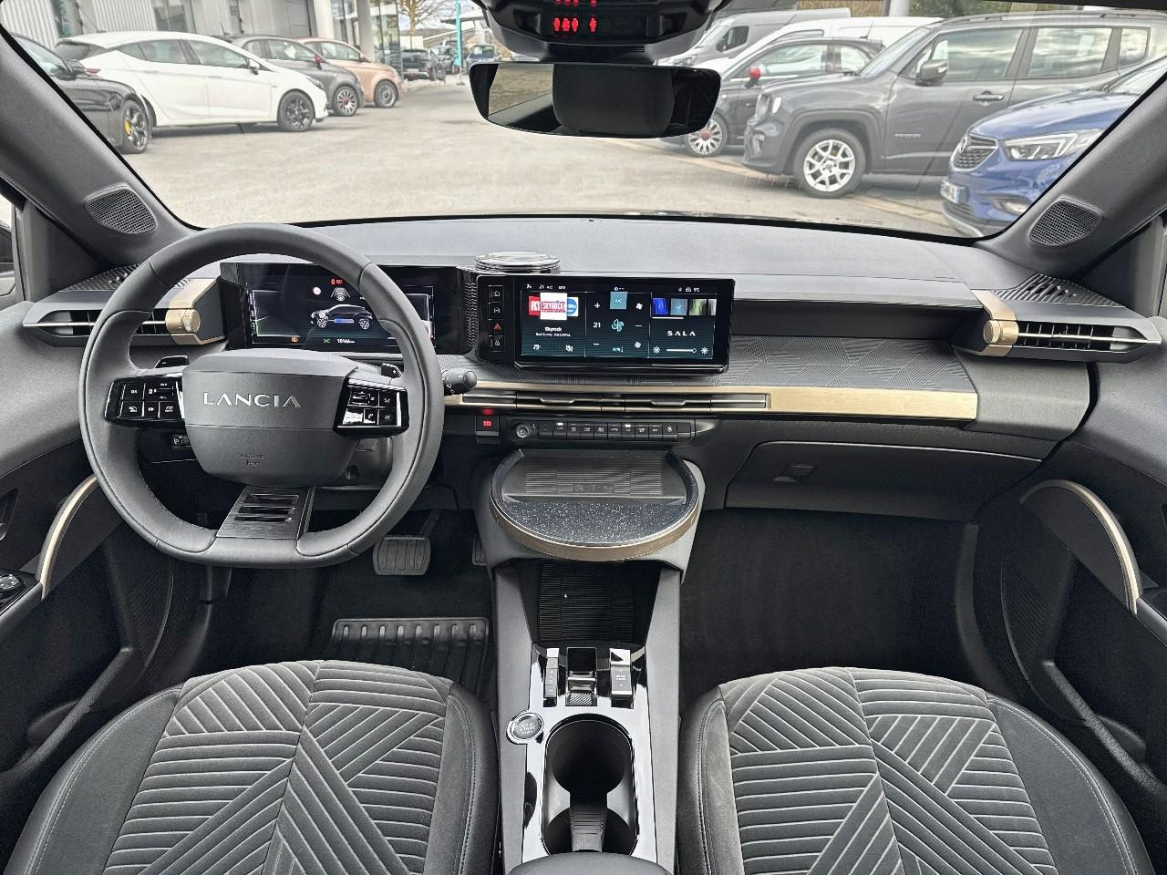 Lancia Ypsilon 1.2 ibrida 100ch edct6 lx — photo 8