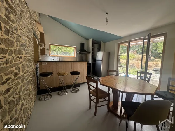 Longère 6 pièces 140 m²