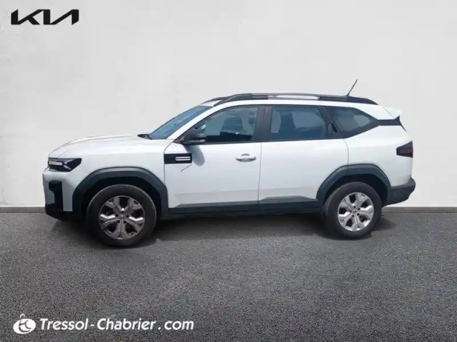 Dacia Bigster mild hybrid 140 essential — photo 5