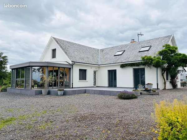 Maison 8 pièces 264 m²