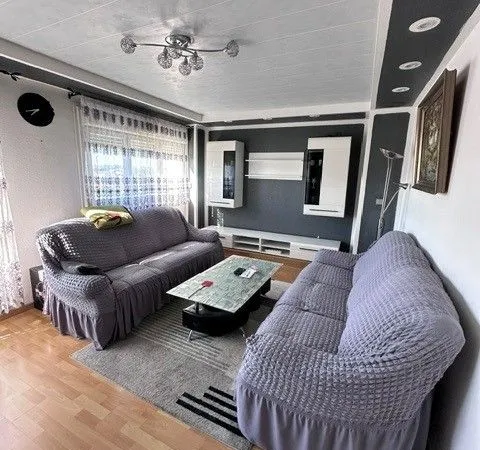 Appartement T4 - 3 chambres - 5e étage - Cave & parking