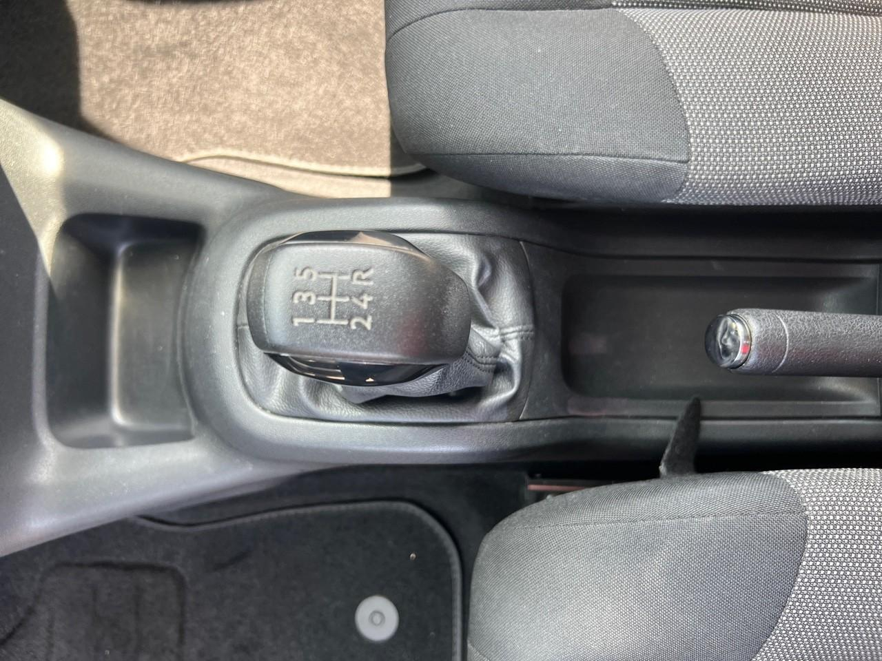 Citroën C4 Cactus puretech 82 feel — photo 16