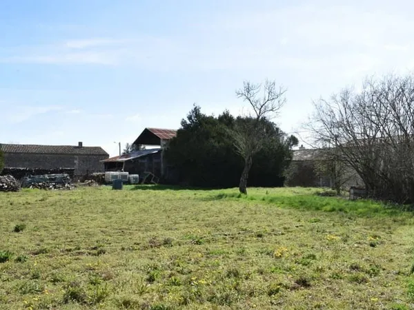 Terrain 786 m²