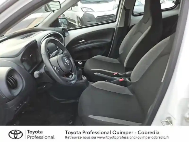 Toyota Aygo X 1.0 vvt-i 72ch dynamic my23 — photo 11