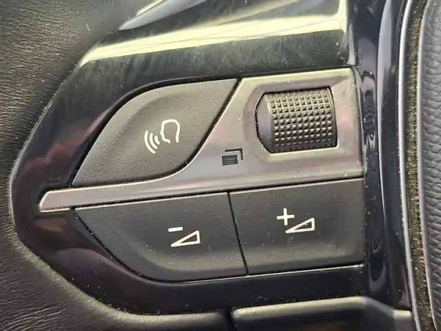 Peugeot 3008 hybrid 180 e-eat8 — photo 40
