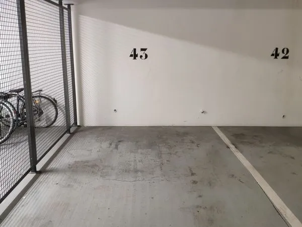 Place de parking sécurisée à louer Quartier Liberté Suresnes