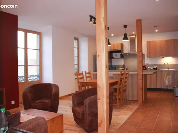 Chambre dans colocation plein centre ville Aubenas