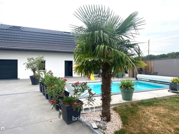 Propriété 5 pièces 168 m²