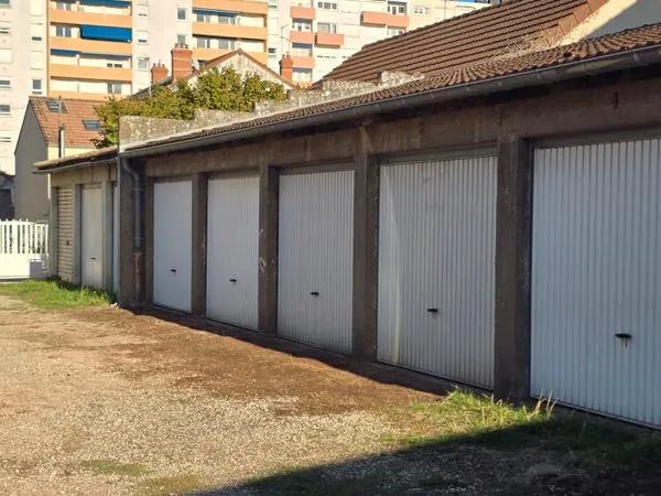 Garage / Box de stockage Boucicaut - LOCATION
