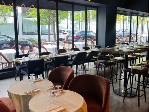 Cession de bail restaurant haut de gamme - Paris 17e - 137m² + terrasse - Décoration architecte