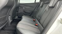Peugeot 2008 1.2 PureTech 130ch S&S GT EAT8 — photo 10