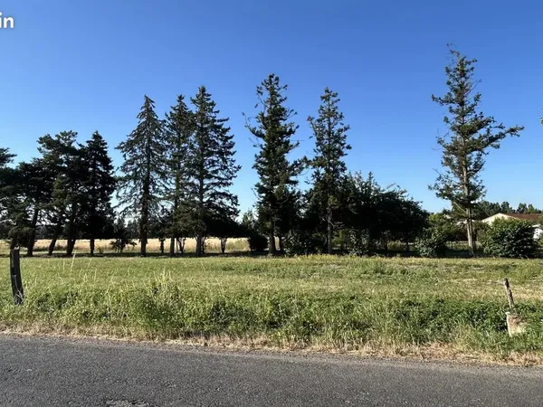 Terrain 1842 m² Lempty
