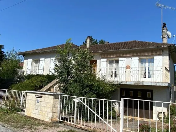 Maison dans lotissement