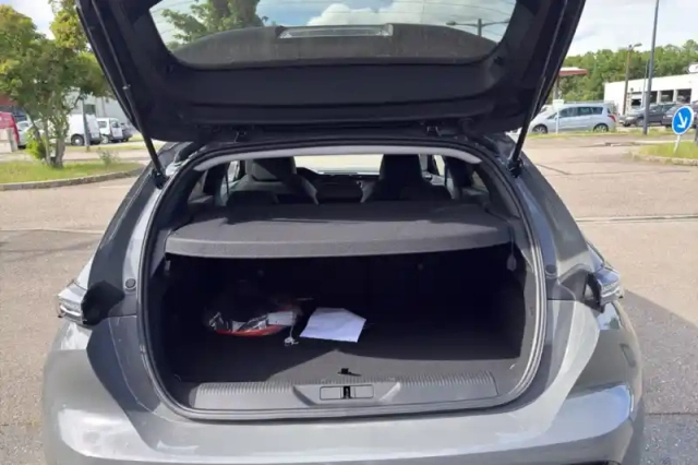Peugeot 308 plug-in hybrid 195 ch e-dcs7 — photo 9