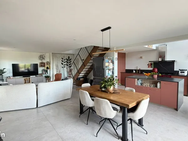 Maison rénovée 2025 - 115 m² - Vue exceptionnelle - 3 chambres - 340 000