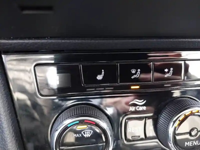 Skoda Superb combi 2.0 tdi 150 scr dsg7 — photo 136