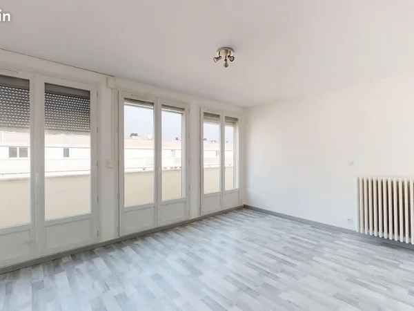 Appartement 4 pièces 77 m²