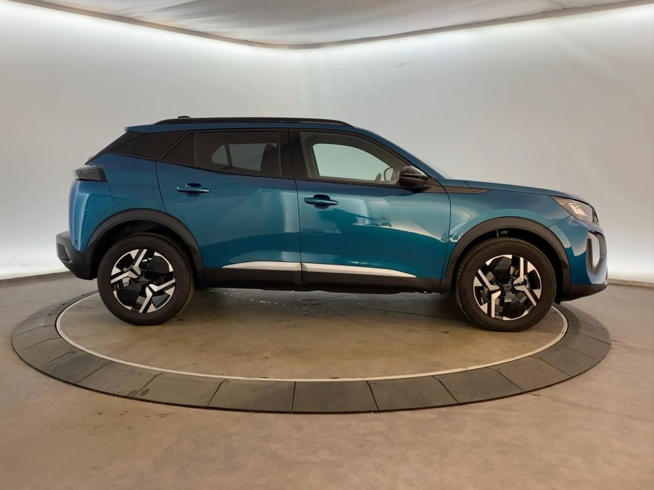 Peugeot 2008 hybrid 145 ch e-dcs6 allure — photo 4