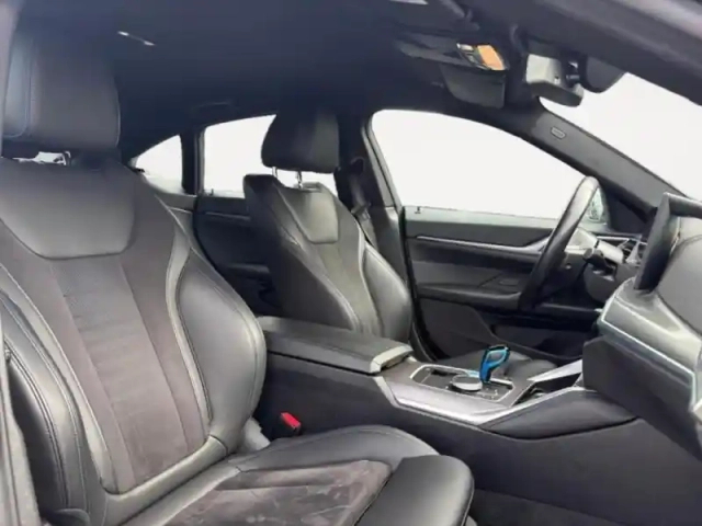Bmw I4 edrive40 340ch m sport — photo 15