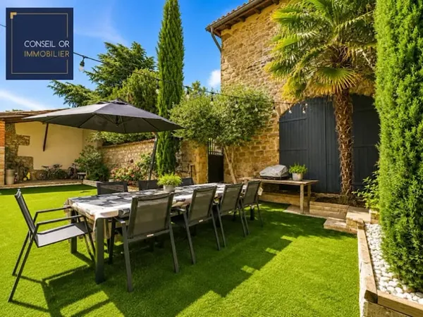 Maison 6 pièces 260 m²