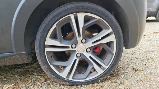 Peugeot 208 1.6 THP 208 - Gti By Peugeot Sport – 2015 – 102055 km – Essence – Boîte Manuelle — photo 9