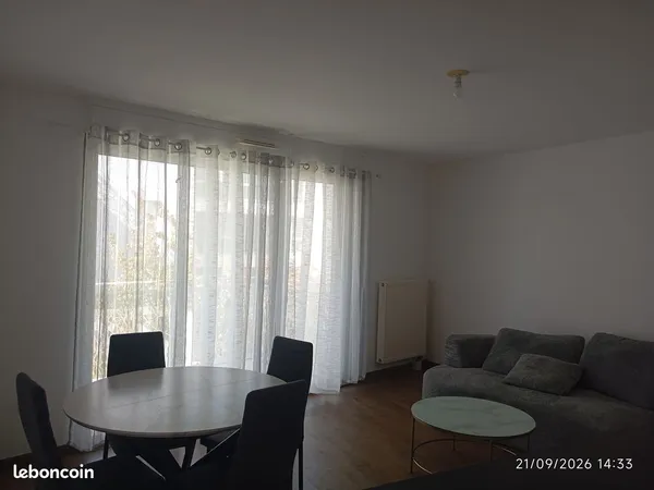 Appartement meublé en très bon état à Cergy le haut